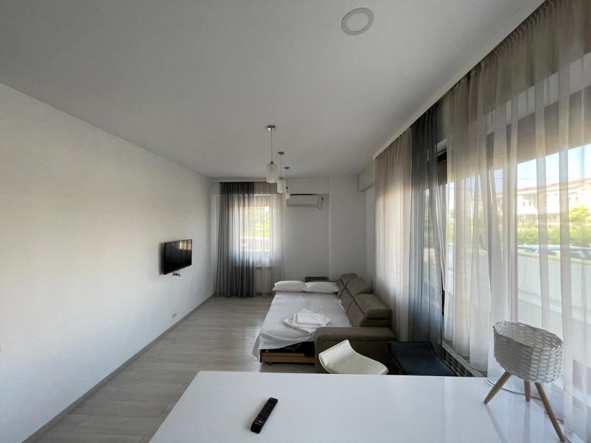 Mamaia Lake Apartments Constanta Bagian luar foto