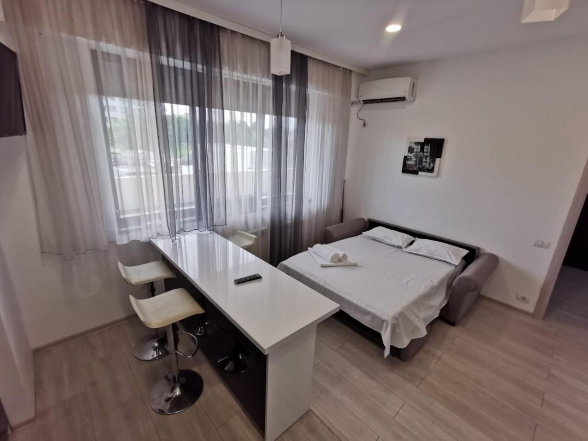 Mamaia Lake Apartments Constanta Bagian luar foto