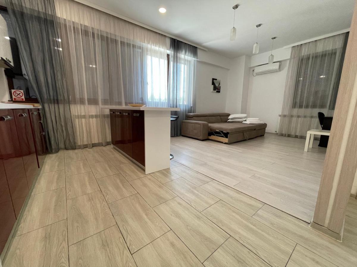 Mamaia Lake Apartments Constanta Bagian luar foto