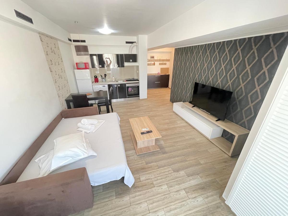 Mamaia Lake Apartments Constanta Bagian luar foto