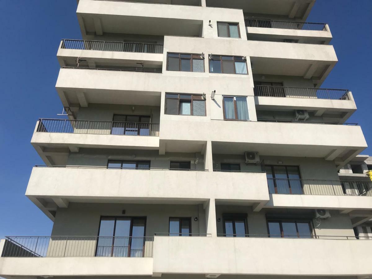 Mamaia Lake Apartments Constanta Bagian luar foto